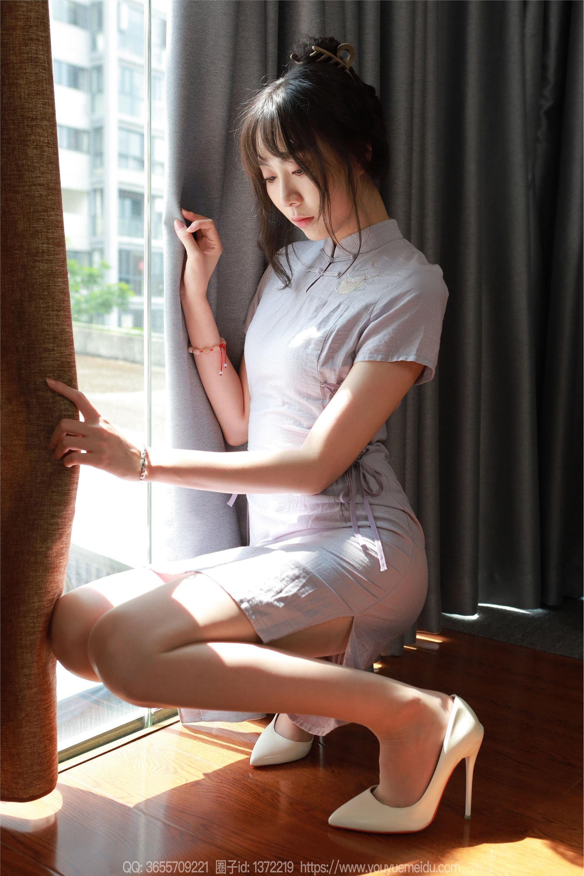 IESS异思趣向  2024.09.30 丝享家 1859 团团《素色旗袍 》